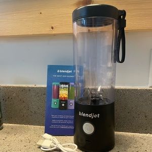 Blendjet in Black